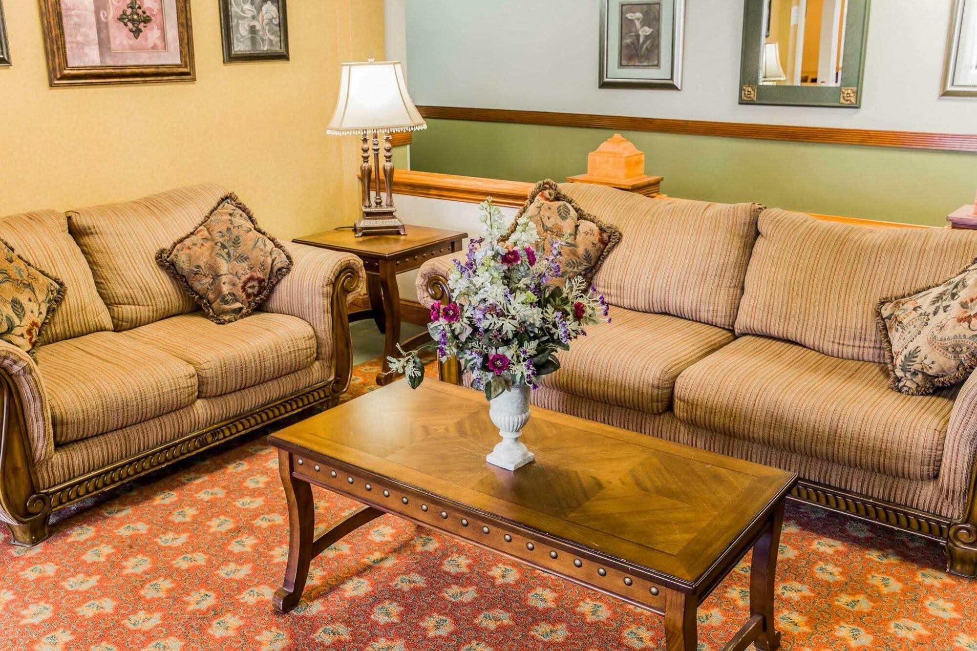 La Quinta Inn & Suites By Wyndham Fayetteville I-95 Esterno foto